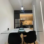 Klindi Apartment *