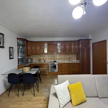 Apartment Klindi Pogradec