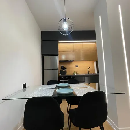 Klindi Apartment *