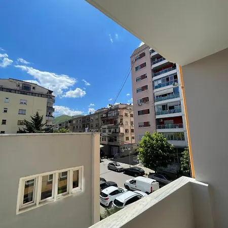 Klindi Apartment *